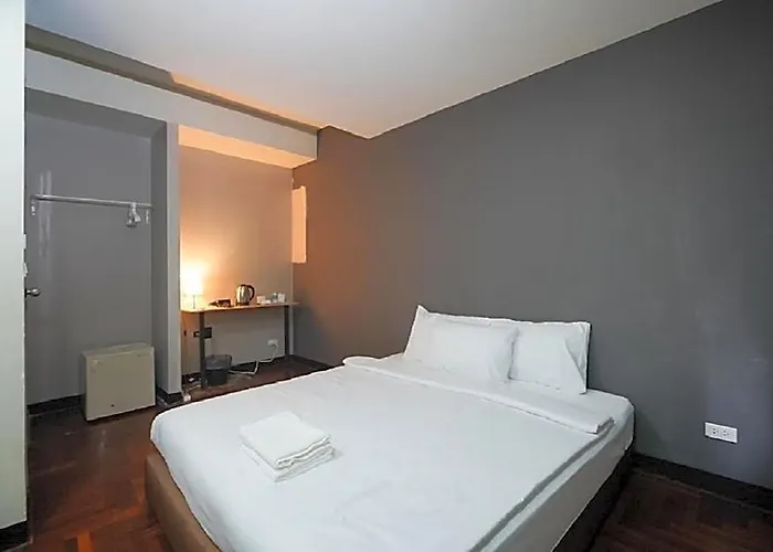 Hotel Go Silom - Bts Surasak Station