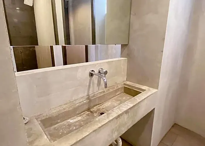 Hotel Go Silom - Bts Surasak Station